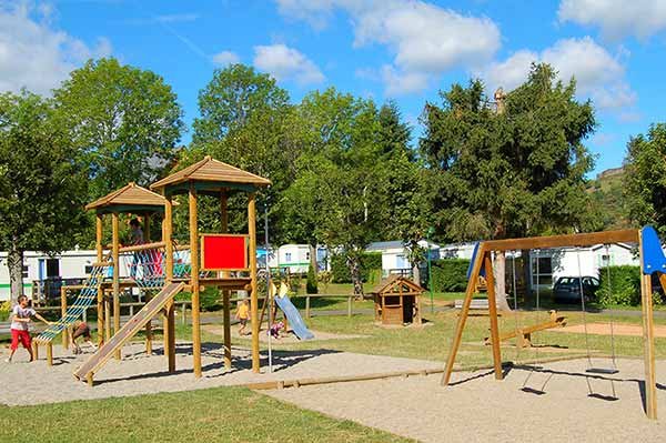 aire de jeux camping puy de dome